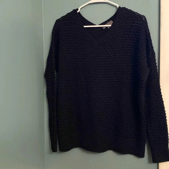 Vince women’s sweater - black- xs- vneck - wool blend - Picture 1 of 5